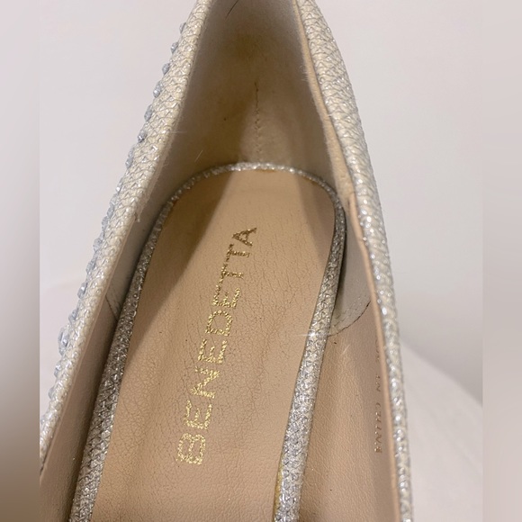 Slightly worn heels - Picture 6 of 6